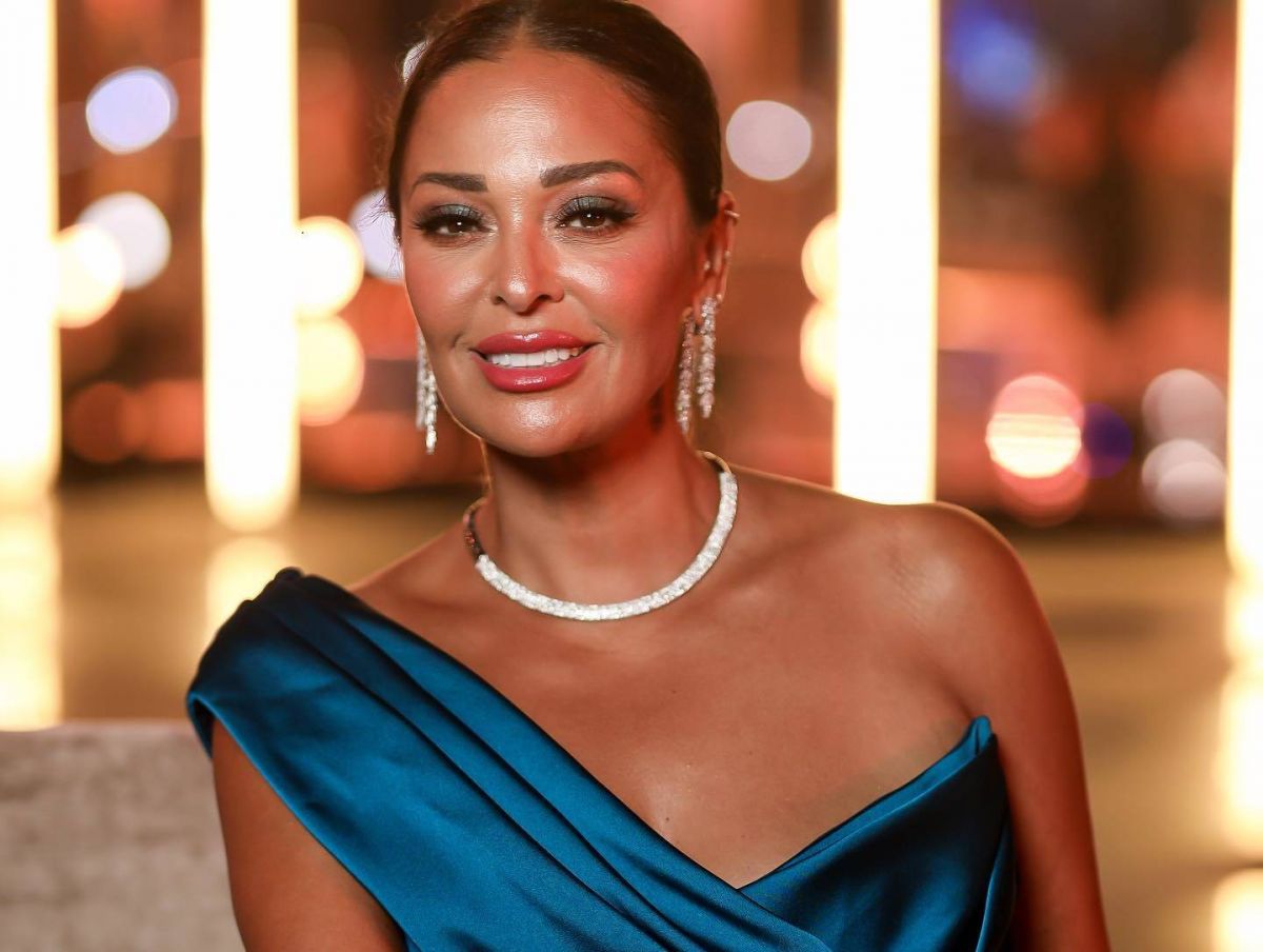 بالفيديو - رسالة خاصة من داليا البحيري لمصطفى قمر في حفله الأخير