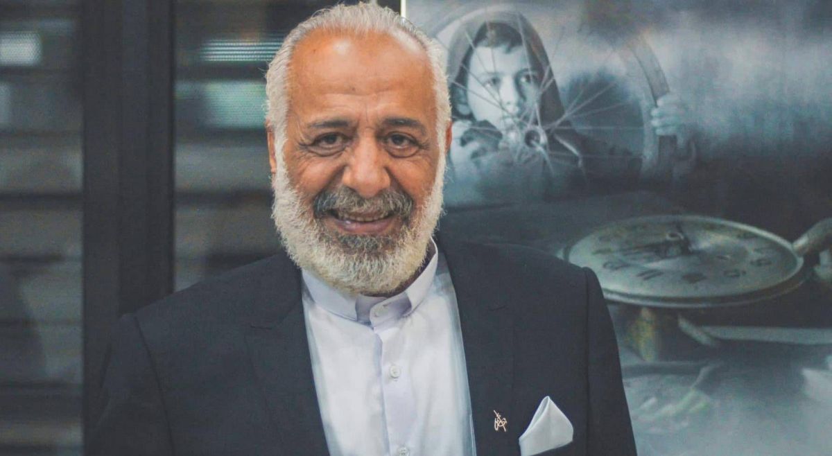 بعد إنفجار قرب منزله.. هذه حالة أيمن زيدان الصحية