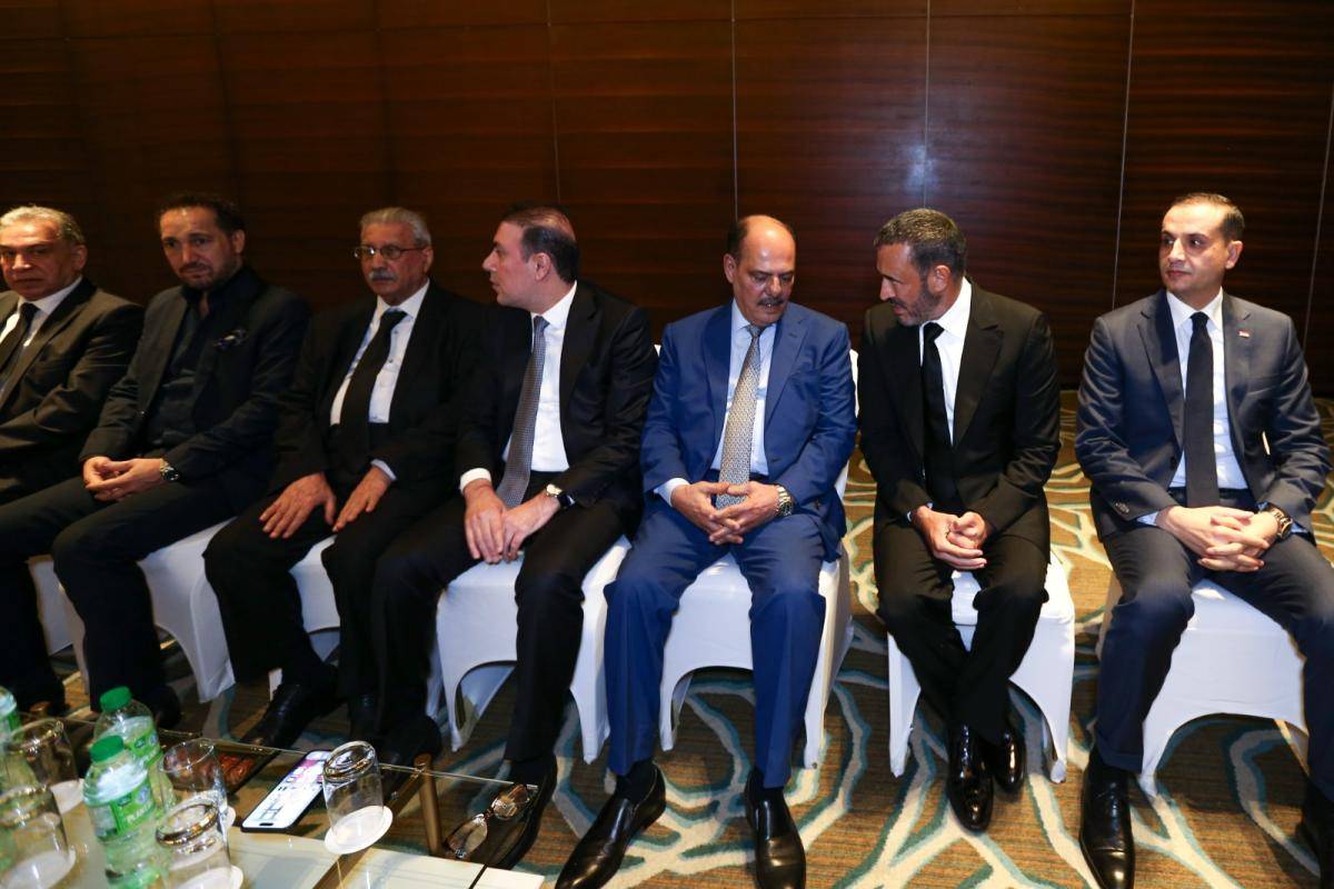 عزاء كريم العراقي في الإمارات بحضور كاظم الساهر