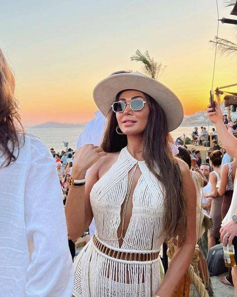 بالفيديو - هبة نور ونادين نسيب نجيم تشعلان حفل مخرج لبناني بإطلالتيهما ورقصهما