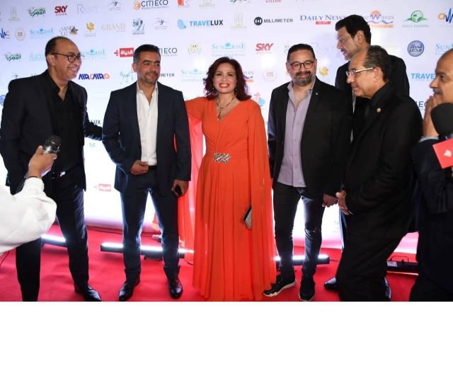 إلهام شاهين وهاني سلامة وأمير شاهين في مهرجان الغردقة