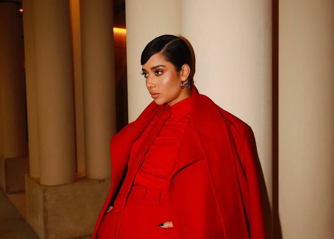 بلقيس تصدم الجميع بأكسسواراتها وإطلالتها الذكورية