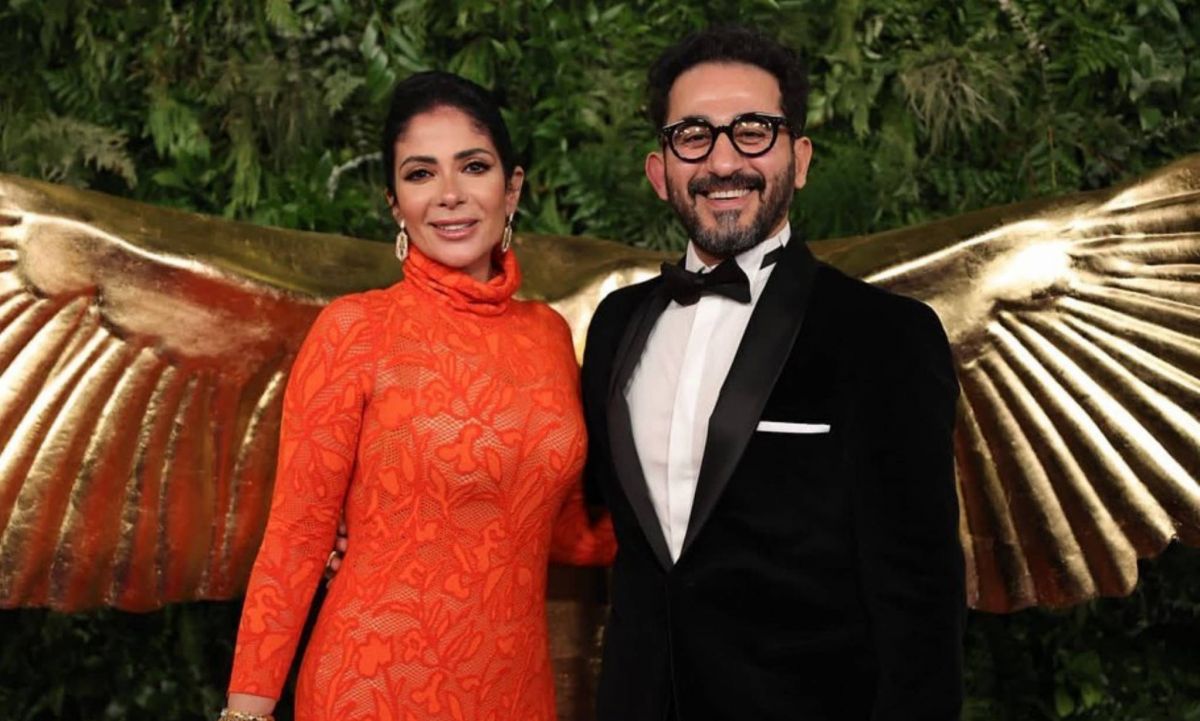 بالفيديو - أحمد حلمي يتحدث للمرة الأولى عن علاقته بوالده وسبب استمرار زواجه من منى زكي