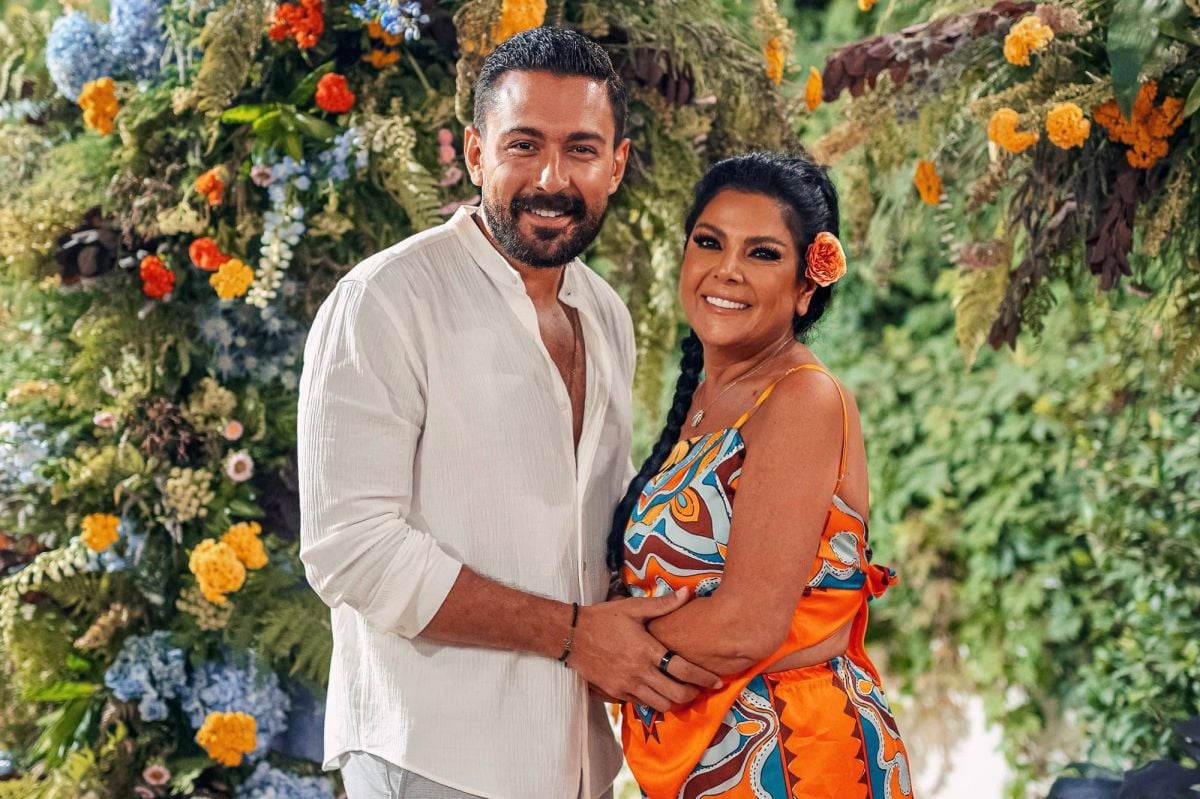 صباح الجزائري تنتظر الحفيدة في لحظات عائلية عفويّة