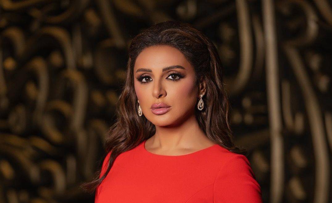 بالفيديو - شقيقة كارمن سليمان تغنّي 