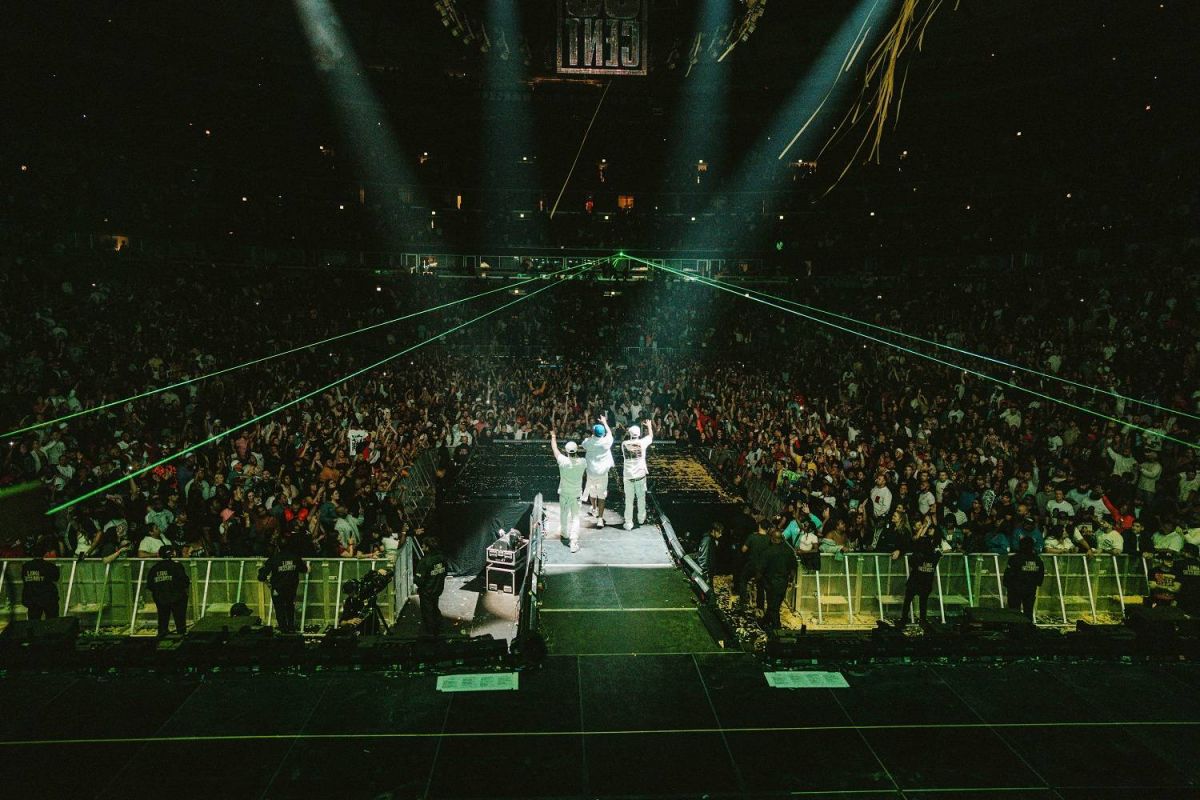 نجم الراب العالمي 50 Cent يُشعل أجواء الليلة الافتتاحية لدوري التنس العالمي في أبو ظبي