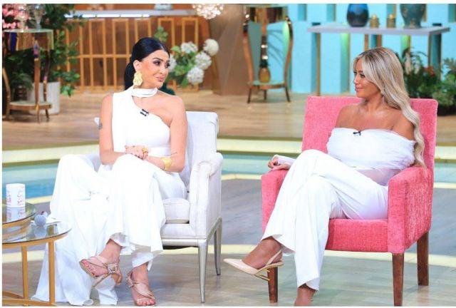 غادة عبد الرازق وابنتها روتانا في معكم منى الشاذلي