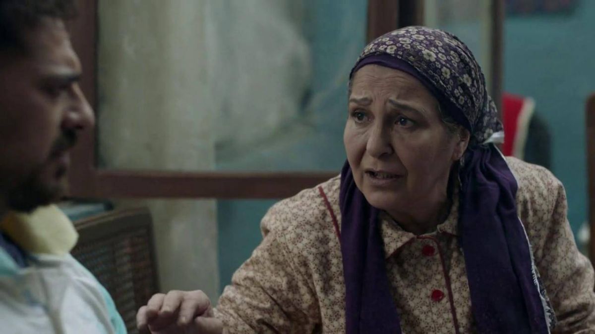 نجوم اشتهروا بعد الخمسين