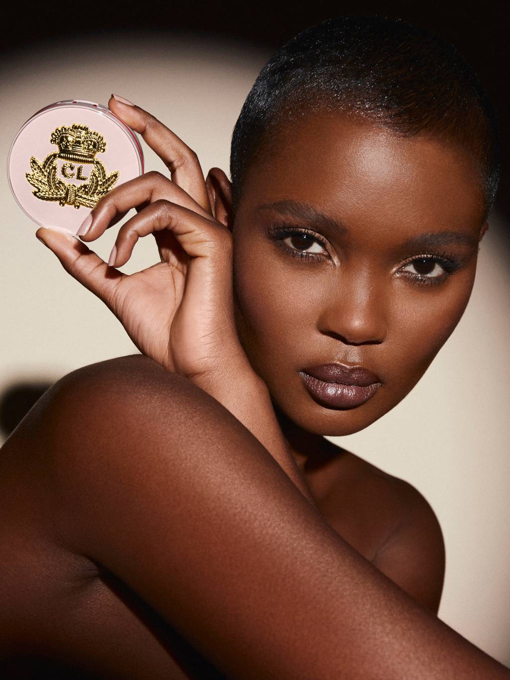 Christian Louboutin تطلق مستحضرين مبتكرين للعناية ببشرة الوجه