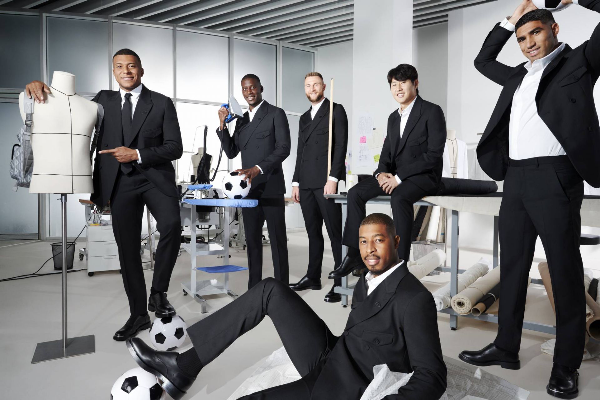 DIOR MEN AND PARIS SAINT GERMAIN GROUPSHOT BY TILL JANZ DIOR MEN AND PARIS SAINT GERMAIN GROUPSHOT BY TILL JANZ