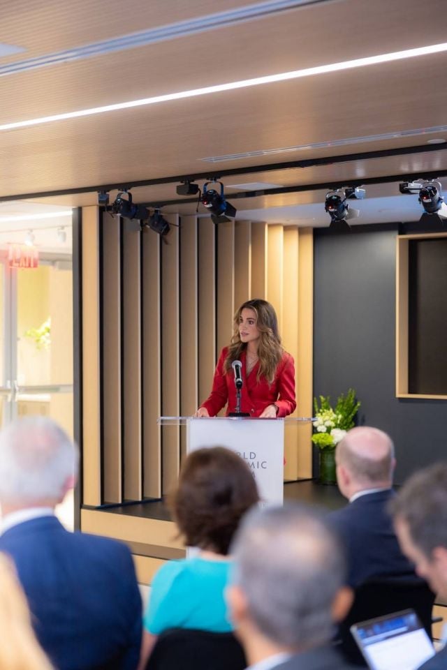 اختيار الملكة رانيا رئيساً عالمياً مشاركاً لمبادرة المنتدى الاقتصادي العالمي