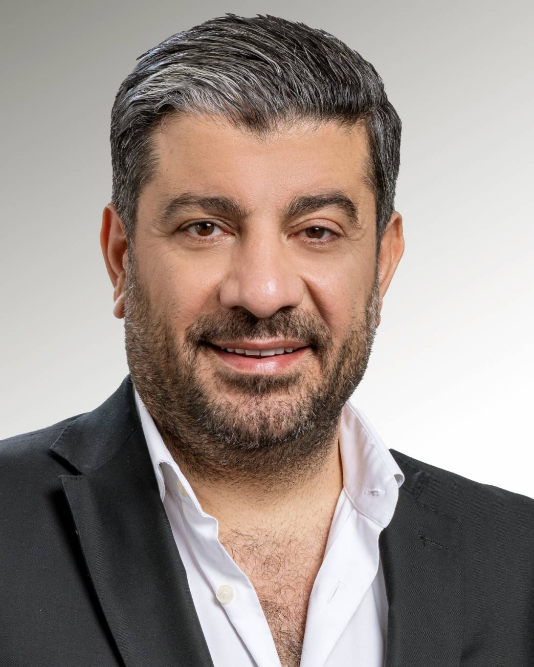 زياد حمزة مدير عام القطاع الإذاعي والموسيقي