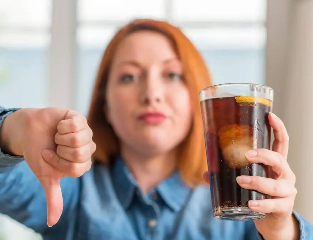 هذه المشروبات قد تُسبّب الاكتئاب... احذروا منها