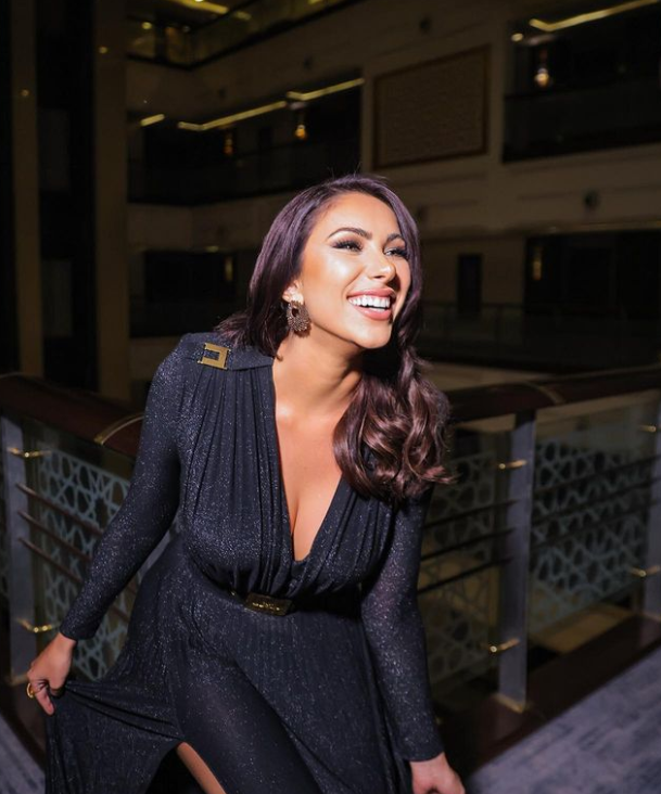 الأسود خيار النجمات في 