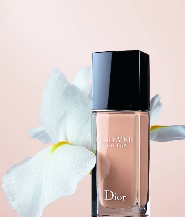 Dior Forever Skin Glow Foundation