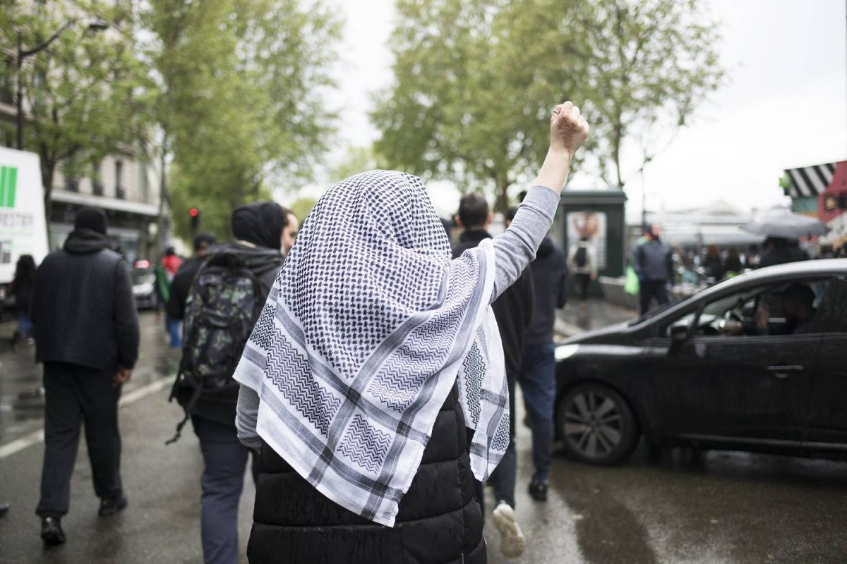 مقتل فنانة فلسطينية وعائلتها في القصف على غزّة