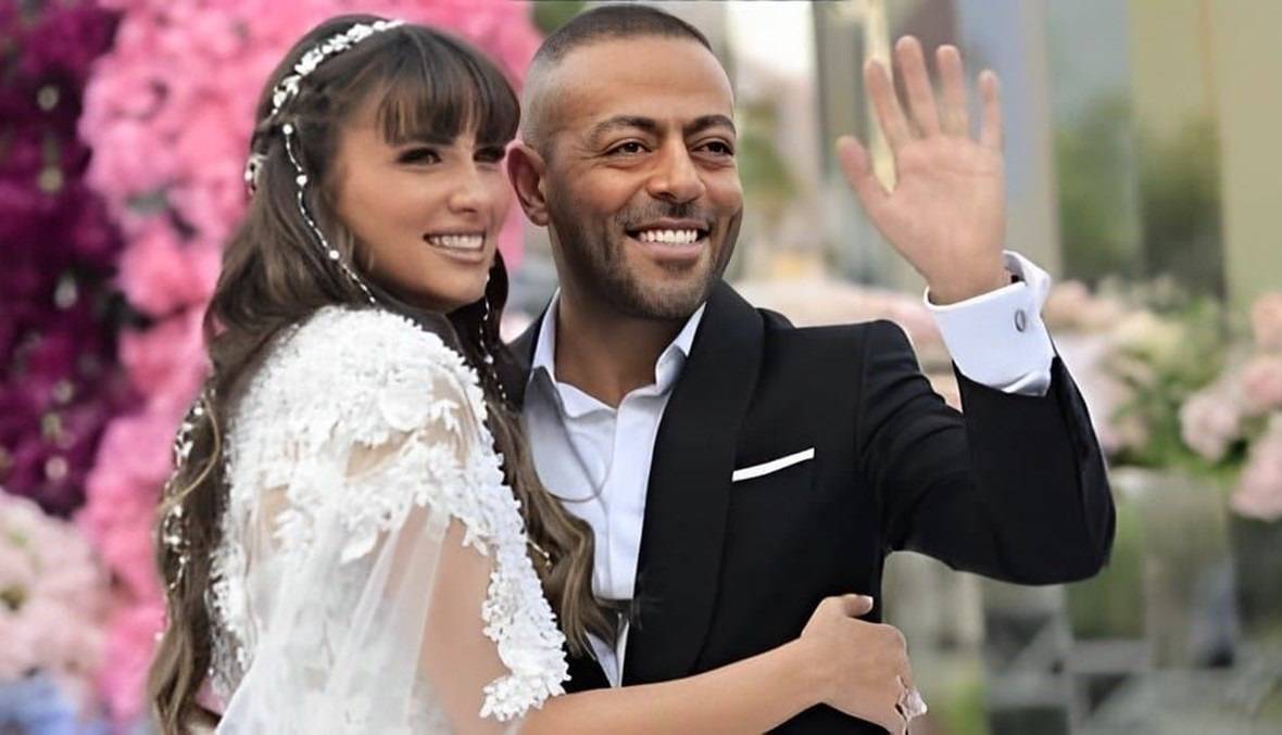 الظهور الأول لتامر عاشور وزوجته في شهر العسل