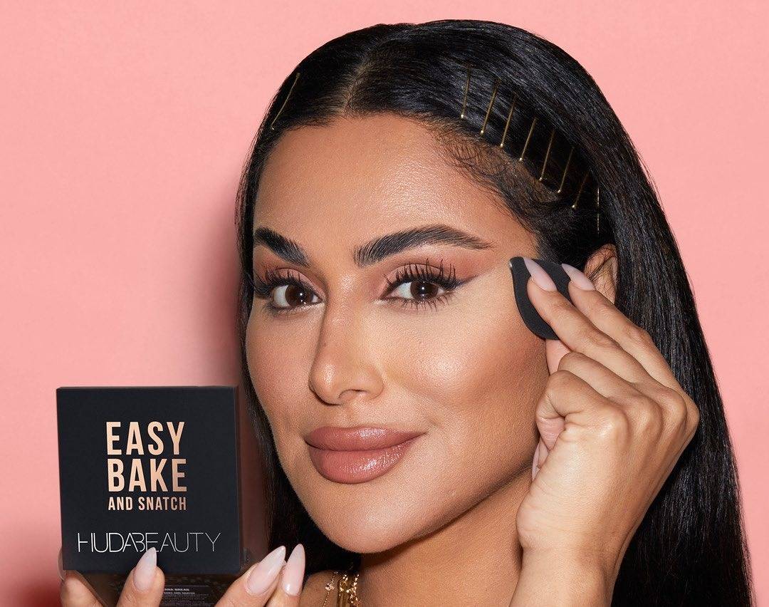 هدى قطان تواصل دعمها للفلسطينيين بهذه الطريقة