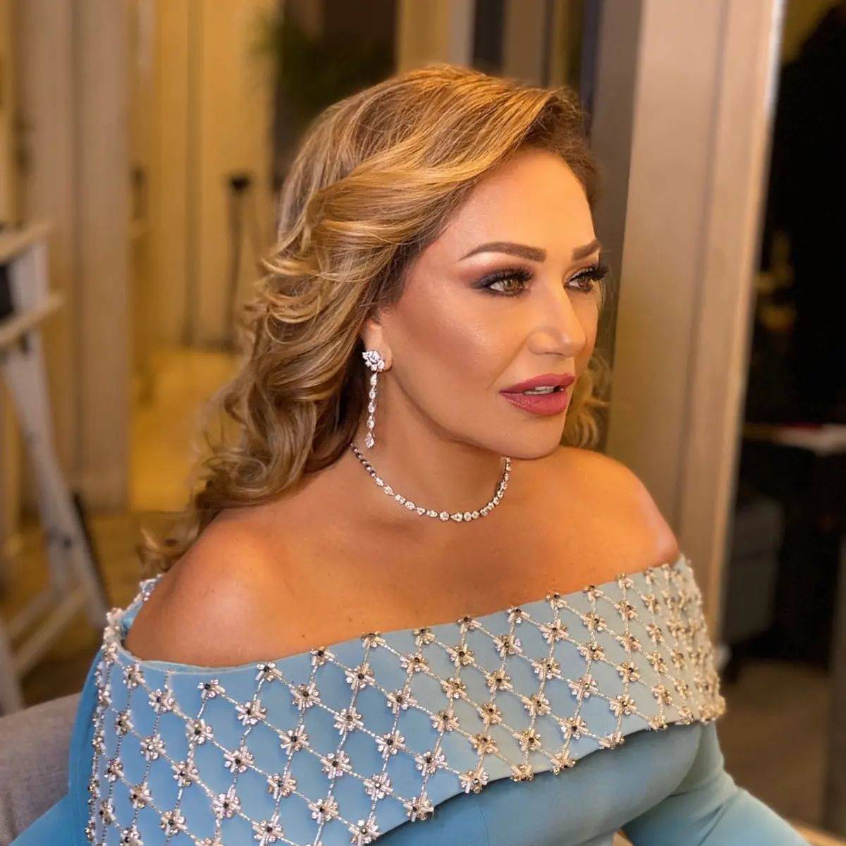 ليلى علوي تطالب بعمل فيلم عربي عن فلسطين وتتنازل عن أجرها