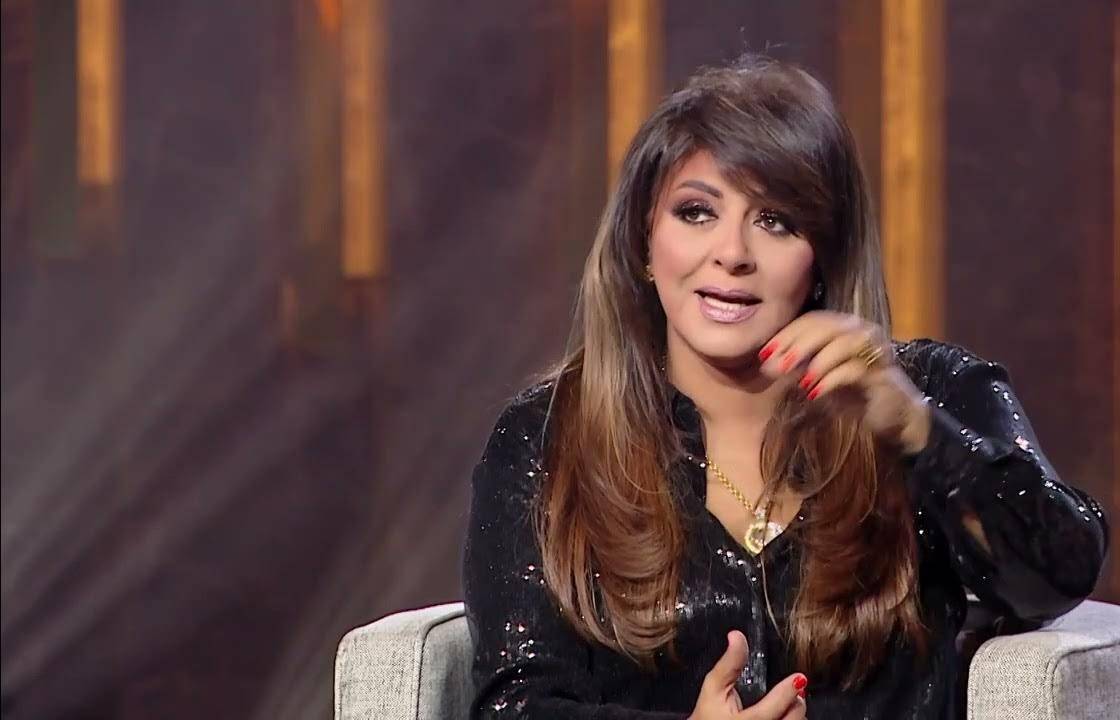 بالفيديو - هالة صدقي تشارك في المساعدات لأهالي غزة