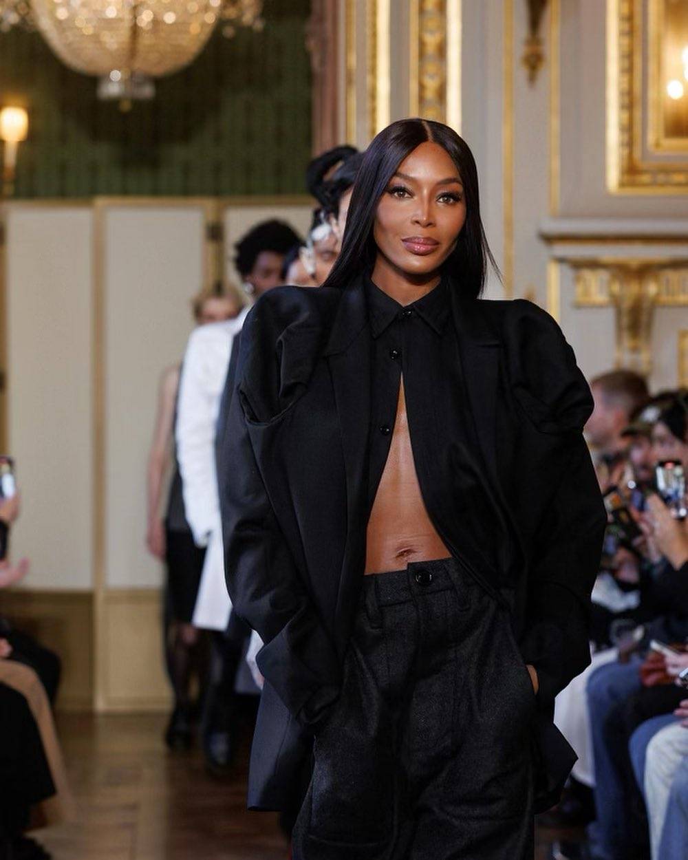 NAOMI CAMPBELL NAOMI CAMPBELL