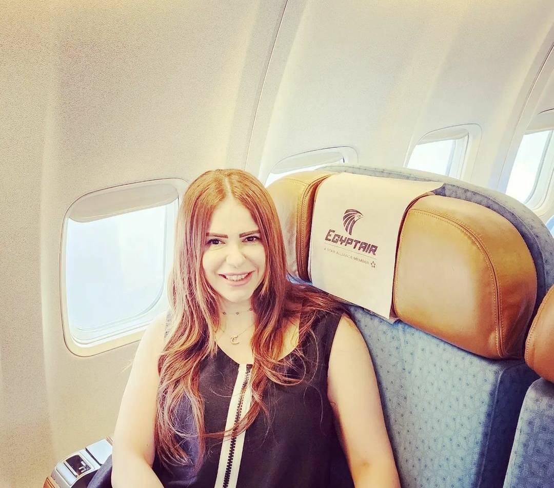 دنيا عبد العزيز تكشف حقيقة حملها بعد زيادة وزنها