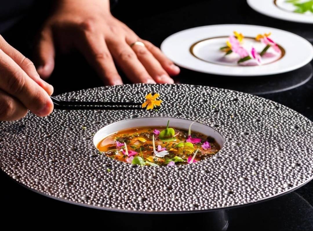 مطعم L'ATELIER Robuchon الراقي يعود بحلّة جديدة