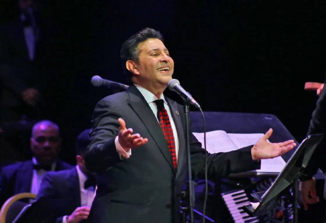 هاني شاكر يخضع لجراحة في يده ويكشف عن وضعه الصحي