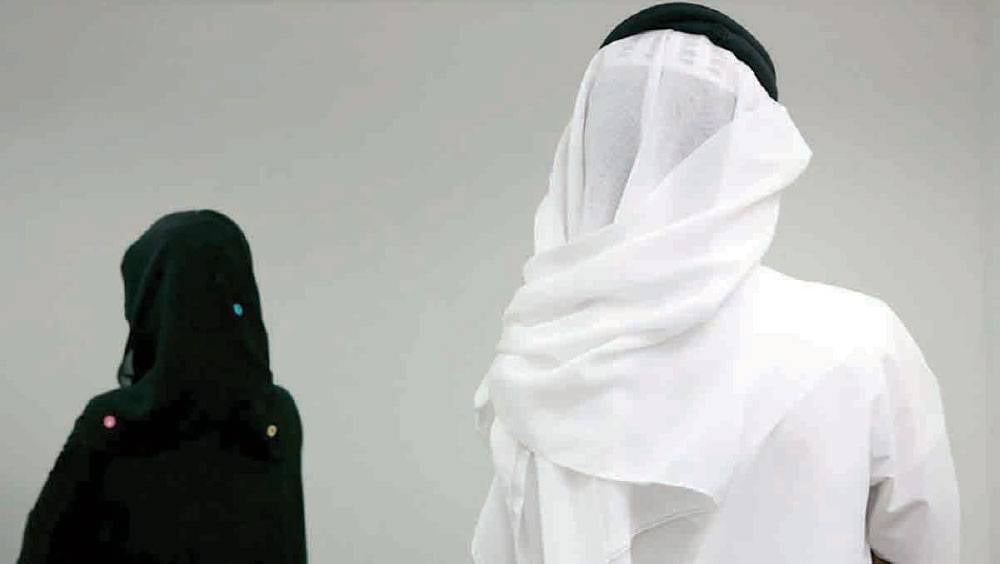 نجمة خليجية تكشف طلاقها من زوجها الفنان الشهير