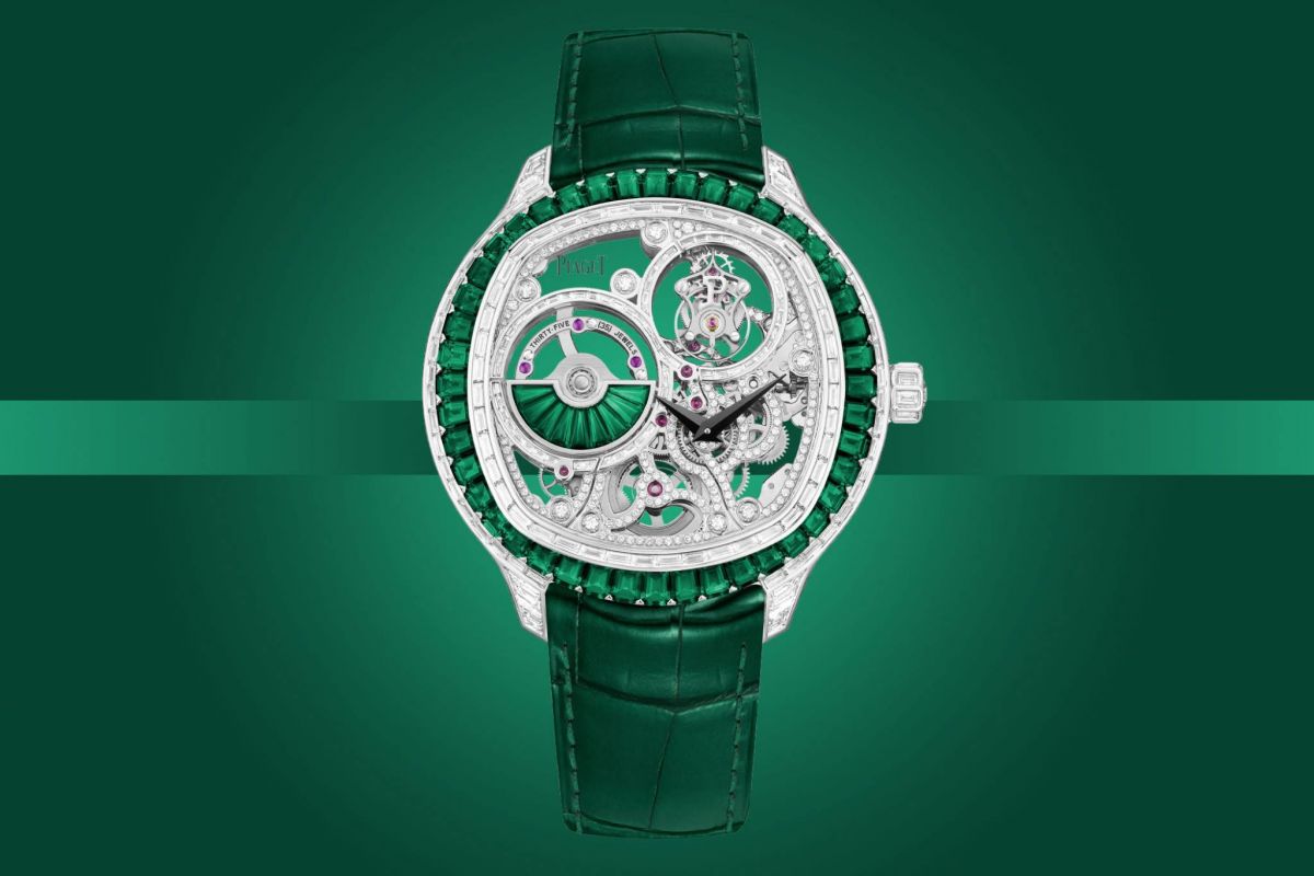 فخامة الزمرد PIAGET Polo Emperador Skeleton Tourbillon High Jewellery