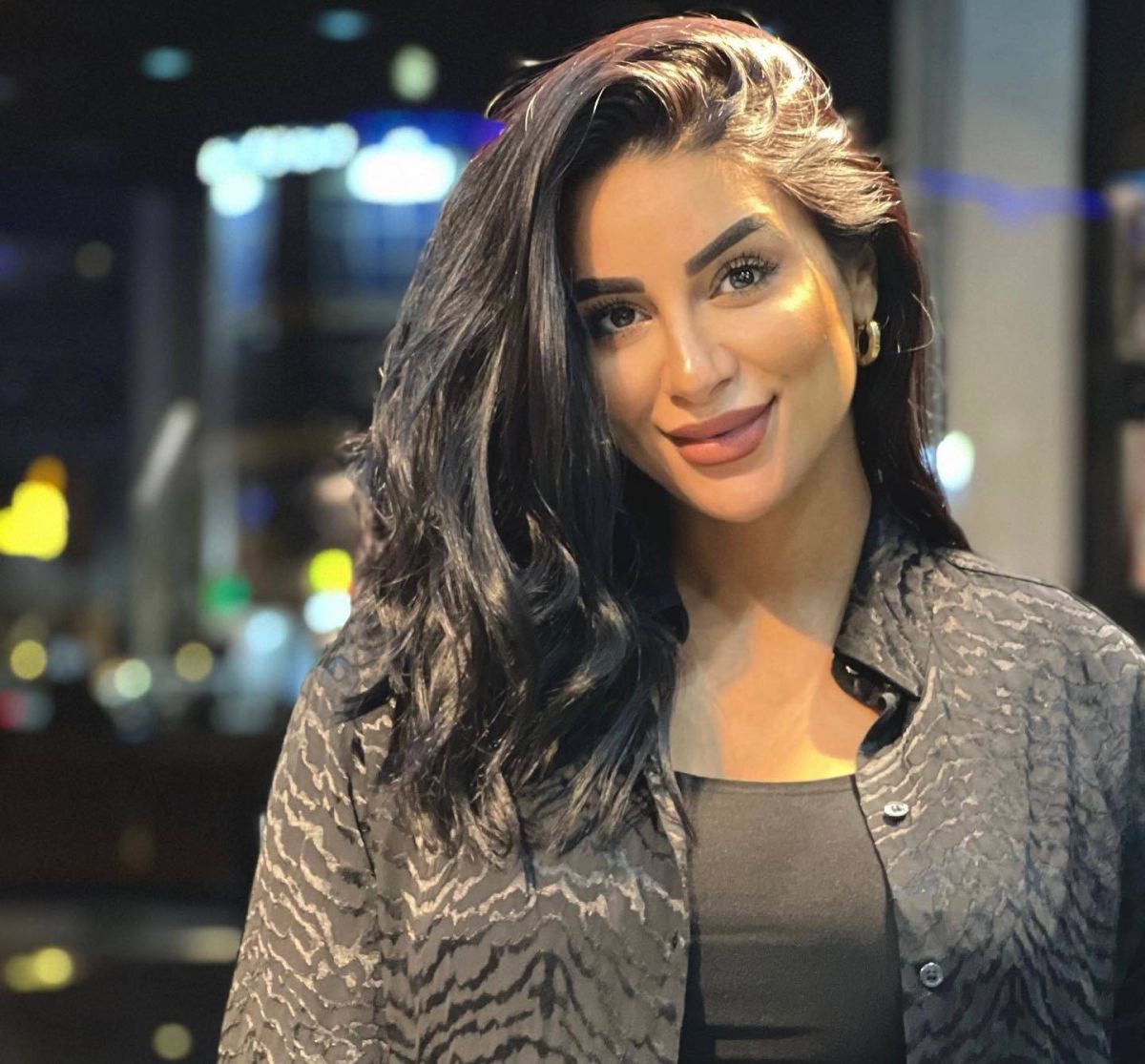 القبض على سارق مجوهرات جوري بكر بعد ساعات من السرقة وهي تتنازل!