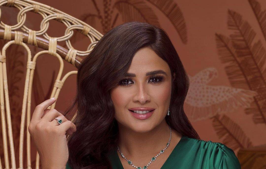 ياسمين عبد العزيز تستعيد رشاقتها في أحدث ظهور لها... هل اختلفت؟