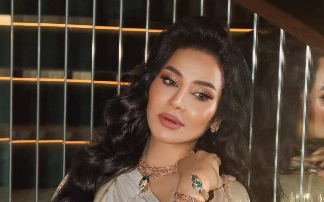 بالفيديو - لجين عمران تروي بجرأة قصة غريبة عاشتها مع زوجها وصديقتها