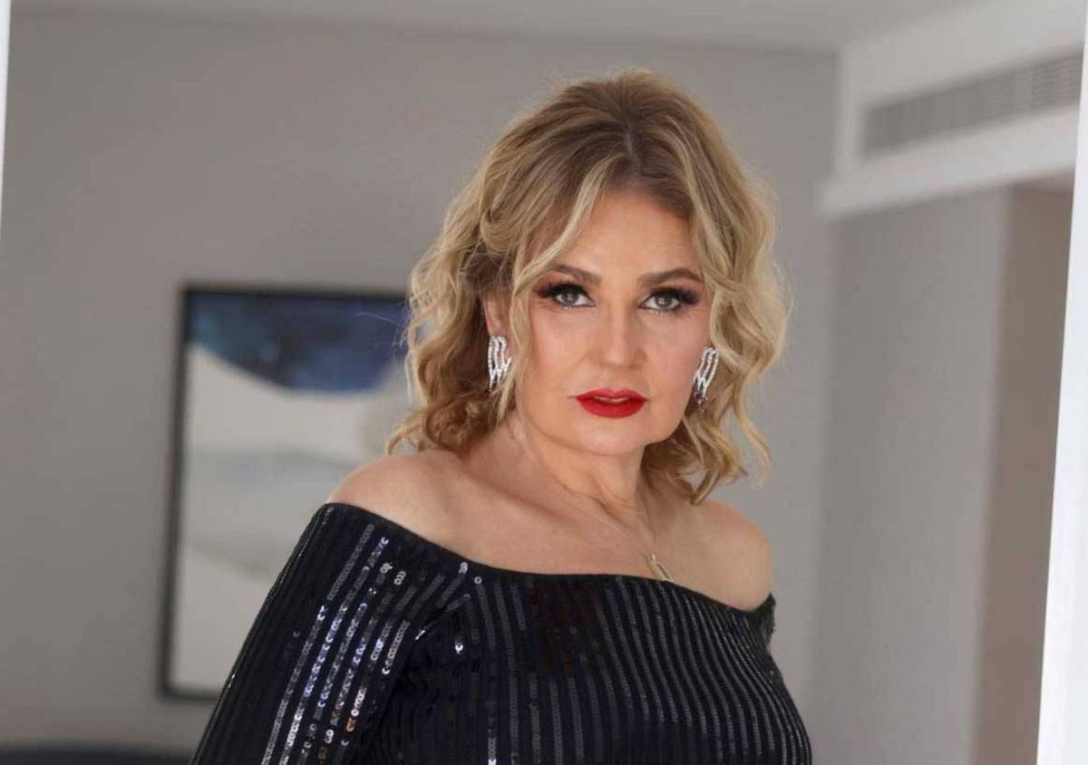 يسرا تكشف أسباب غيابها عن جنازة وعزاء عثمان محمد علي