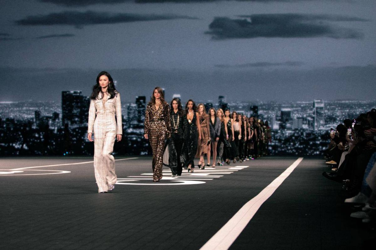 CHANEL تعيد تقديم مجموعة كروز في الصين