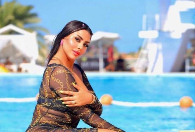 الراقصة حورية