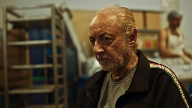    عبد العزيز مخيون