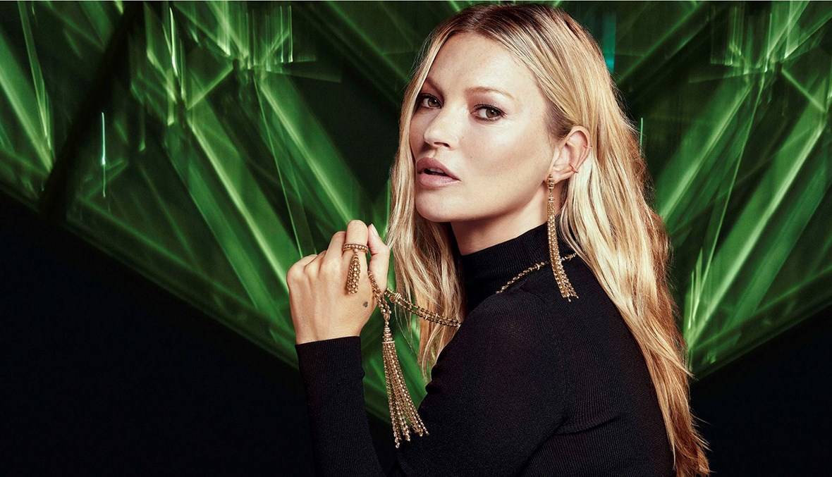 كيت موس بفستان أنيق في الرياض وتلفت الأنظار بملامحها الطبيعية