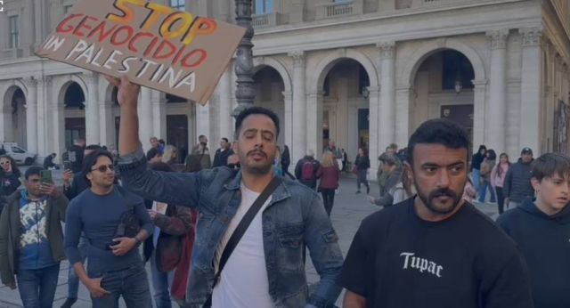 عصام السقا وأحمد العوضي في مظاهرات إيطاليا لدعم غزة
