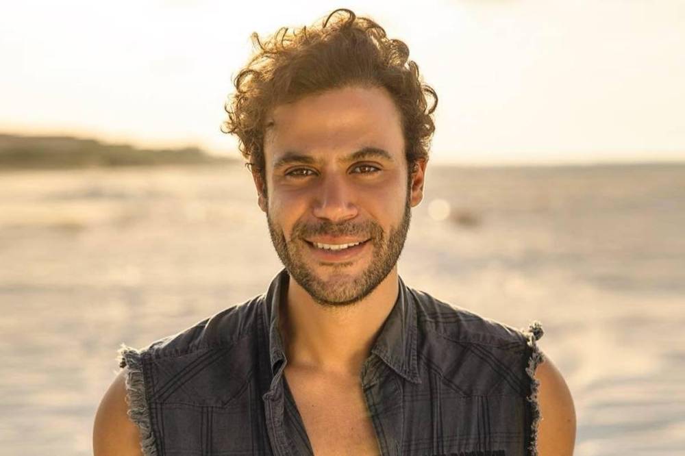 محمد إمام يحيي ذكرى رحيل هيثم أحمد زكي ويطلب له الدعاء