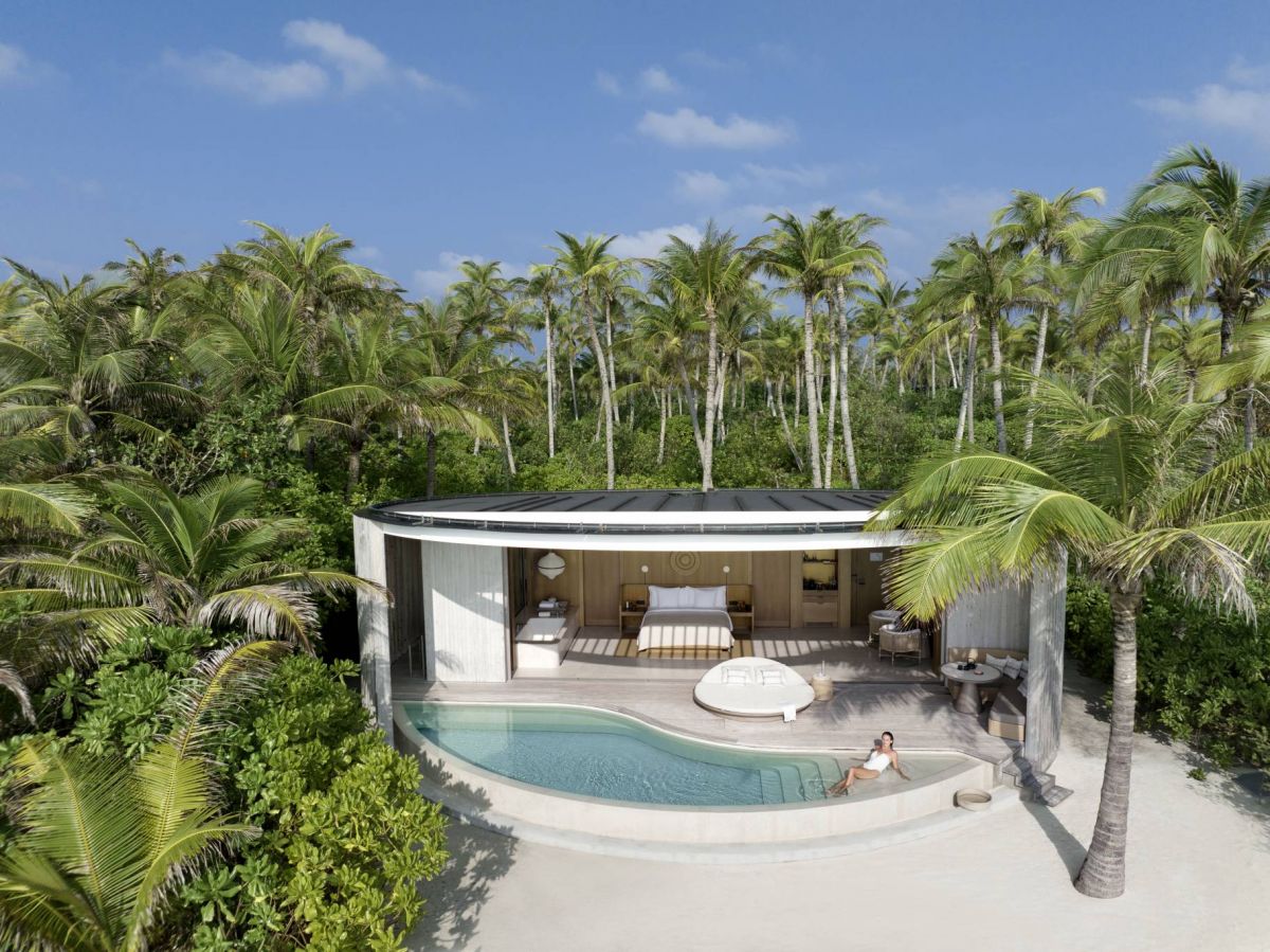 منتجع ريتز -كارلتون المالديف يعلن عن تجربة مميزة للسيدات بمناسبة اليوم الوطني لدولة الإمارات