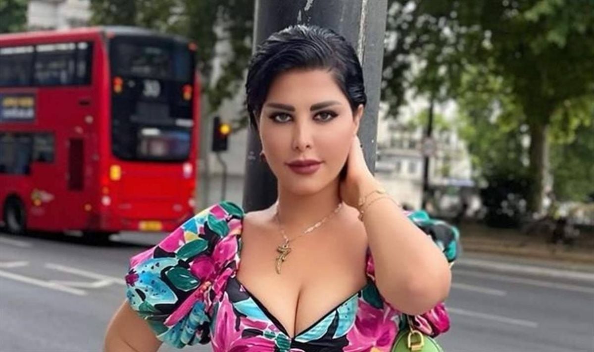 بالصور - شمس الكويتية تواصل جولاتها في قرى مصر وتفاجئ عروسين بالغناء في فرح شعبي
