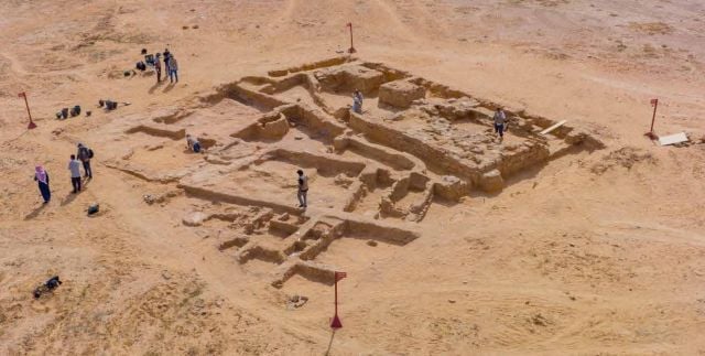 اكتشاف كنوز أثرية في سكاكا السعودية