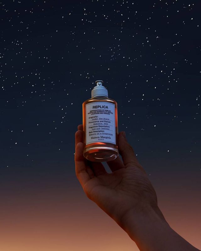 Maison Margiela Fragrances Under The Stars
عطرٌ يستحضر ذكريات دفء اللحظات المشتركة تحت قبّة السماء ليلًا