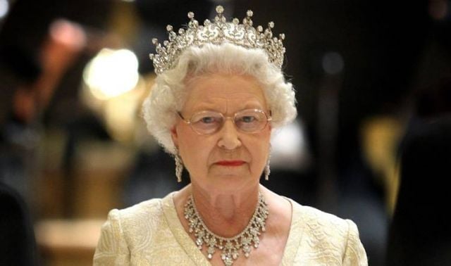 أجمل وأغلى مجوهرات لدى العائلة البريطانية المالكة