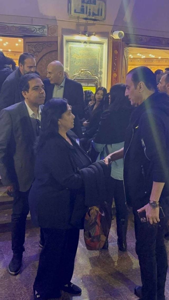 سلوى عثمان وطارق علام في عزاء أشرف عبد الغفور