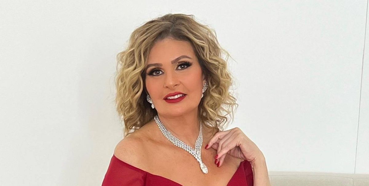 يسرا تقدم العزاء لأحمد حلمي في وفاة شقيقه