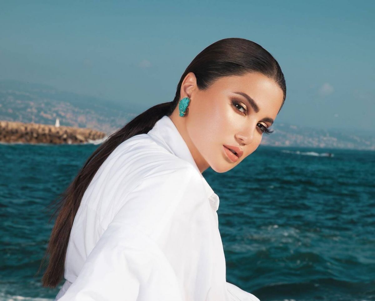 رسالة حب من هدى الإتربي الى شخص مجهول