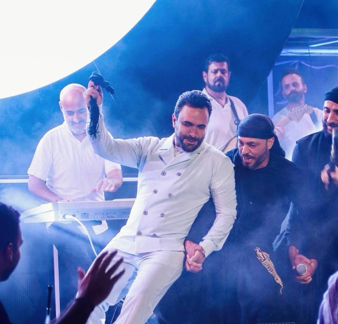 بالفيديو - نادر الأتات ينجو من حادث مروّع... وهذا أول تعليق له