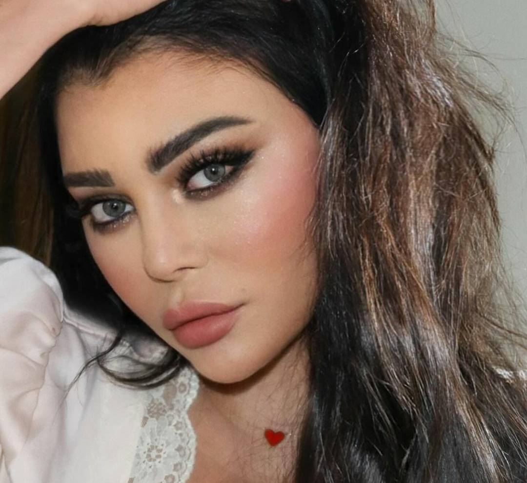 بالصور - هيفاء وهبي تصدم الجميع بجمالها من دون مكياج ولا فلاتر